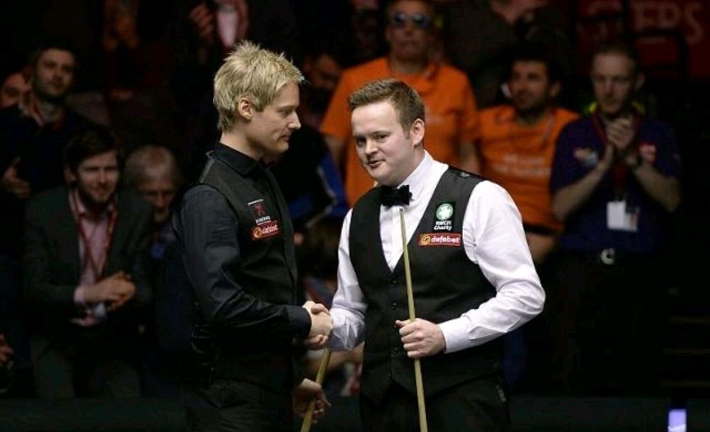 她都表现得 她都表现得