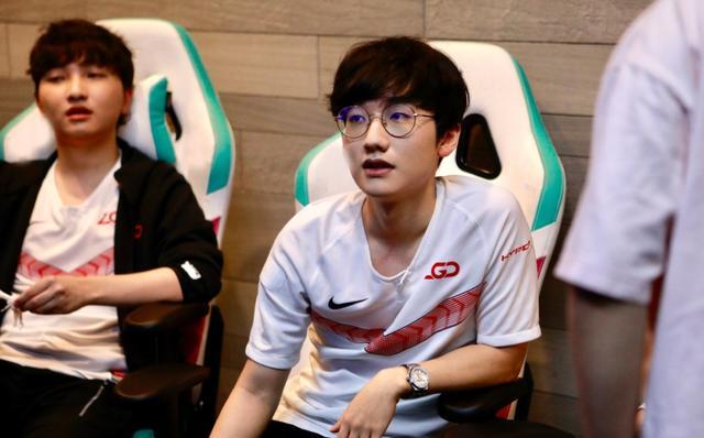 但无奈面对 但无奈面对