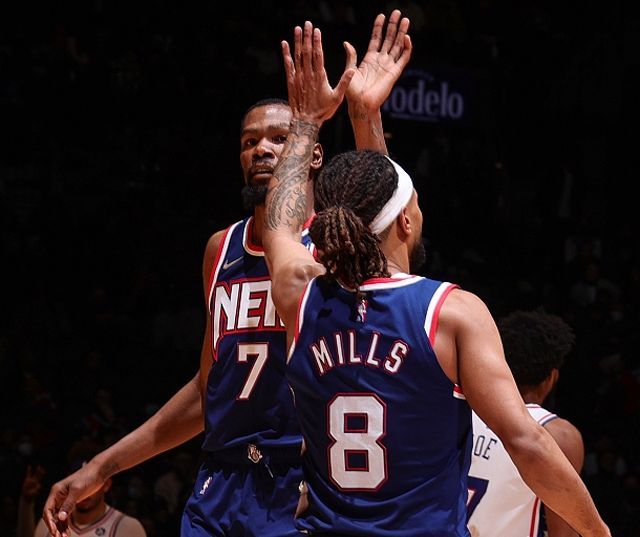 跑队内边路 跑队内边路