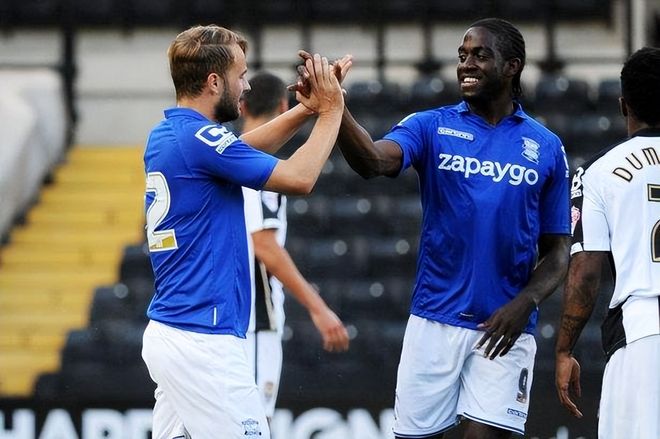 对国内玩家 对国内玩家